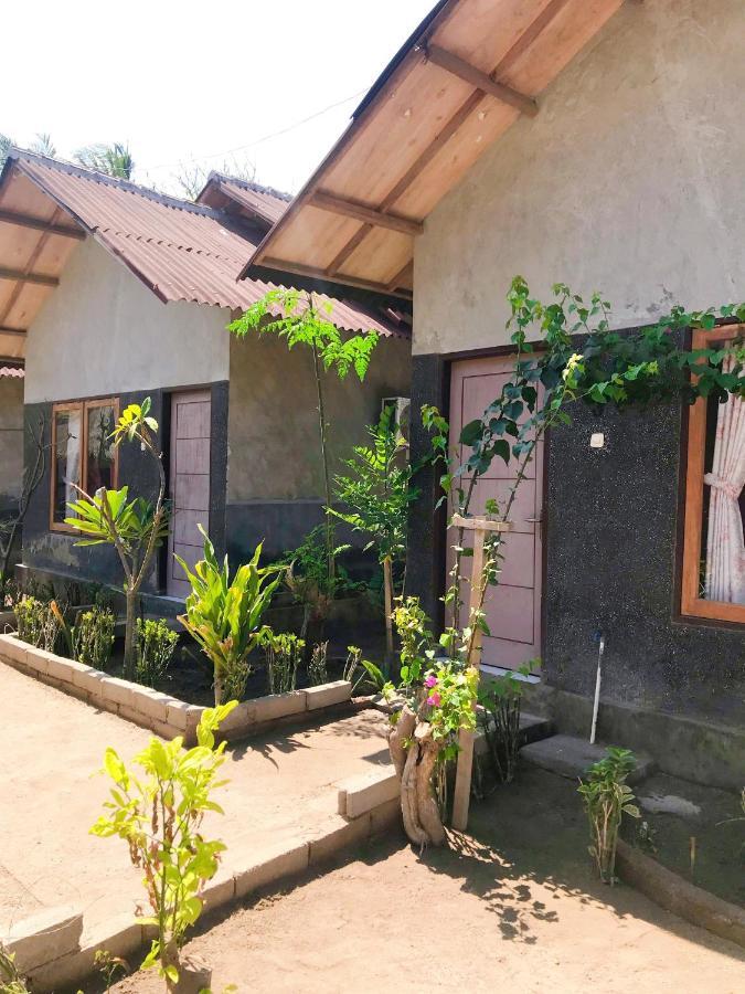 Santai Bungalow Гили Траванган Экстерьер фото